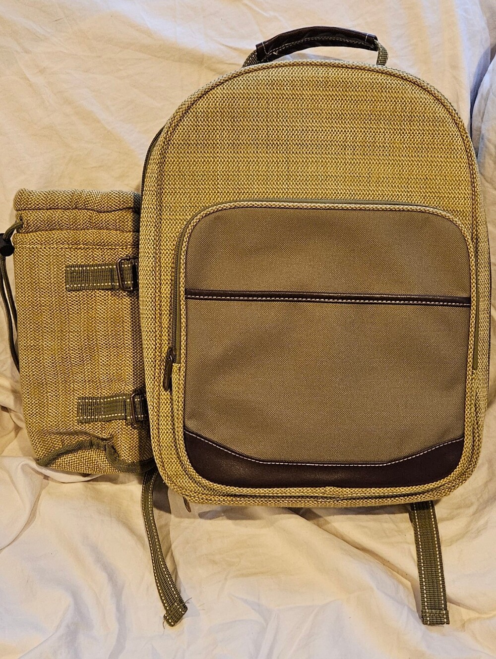 Picnic at Ascot Insulated Picnic/Wine Cooler Bag Backpack